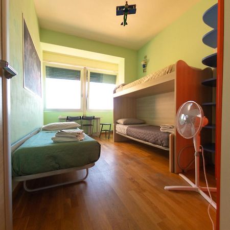 Attico Con Vista Panoramica Apartman Livorno Kültér fotó