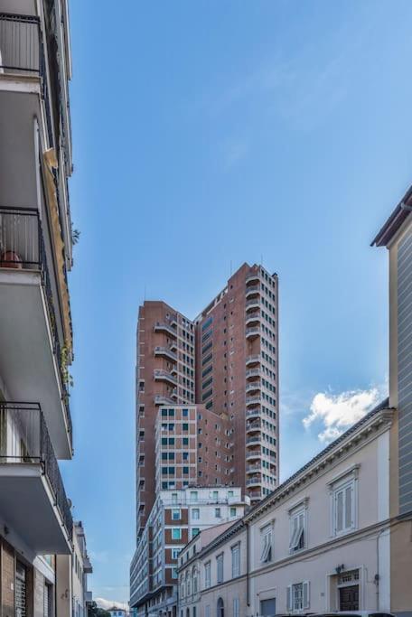Attico Con Vista Panoramica Apartman Livorno Kültér fotó
